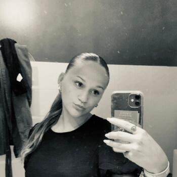 Babysitter in Dijon: Clémence