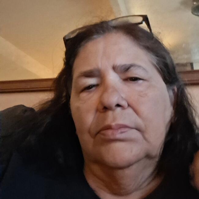 Babysitter in Hanford (California): Sheila