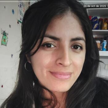 Niñera en San Juan Bautista: Mayra Rocio