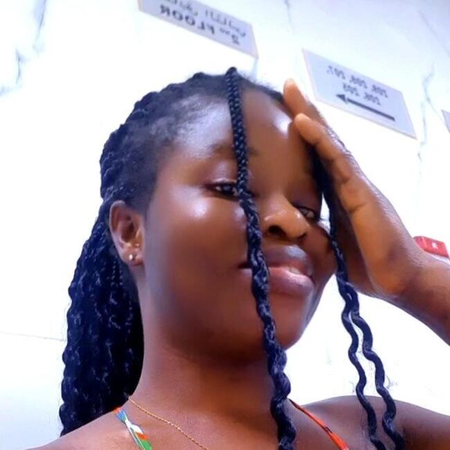 Nanny in Ajman: Lydia