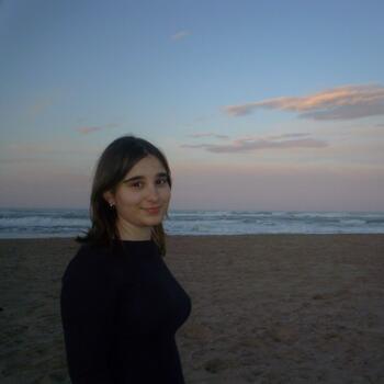 Babysitter in Xirivella: Alejandra