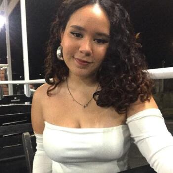 Babá São Sebastião: Hillary Pressotto