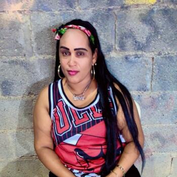 Babysitter in Baní: Sarah