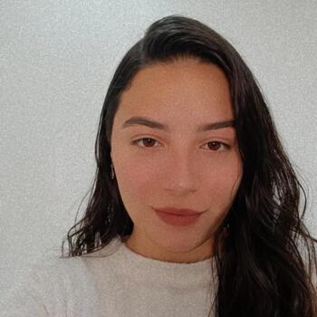 Babá em Ferraz de Vasconcelos: Raissa Almeida Moreira