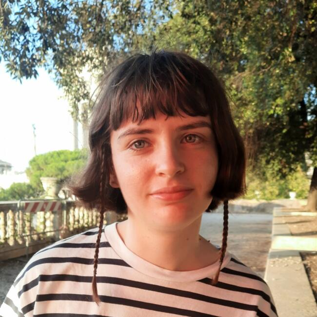 Babysitter in Tournai: Delia