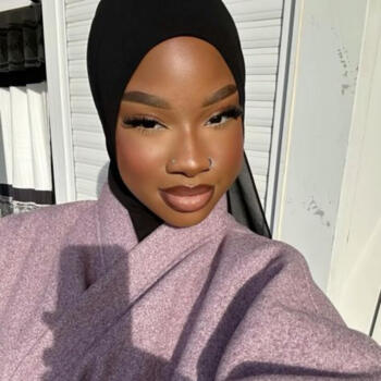 Babysitter in Montreuil: Hawa