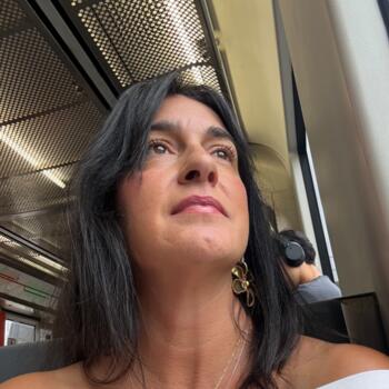 Trabajo de cuidador(a) en Bilbao: trabajo de canguro TANIA