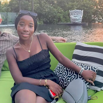 Babysitter Sydney: Isabella