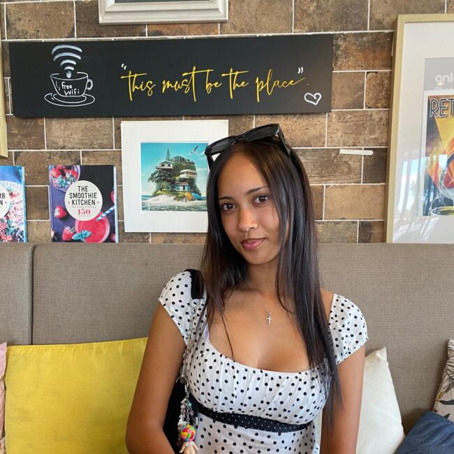 Baby-sitter in Auckland: Hannah