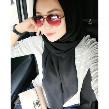 Babysitting job in Shah Alam: babysitting job Azie
