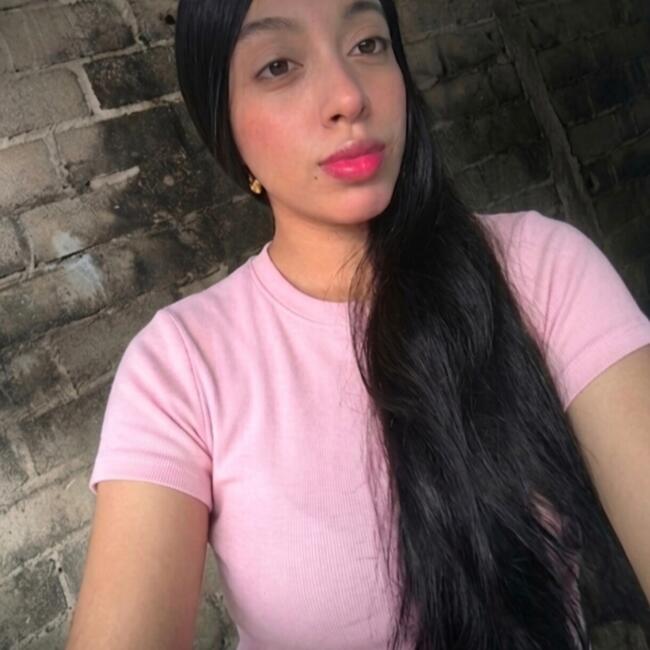 Babysitter in Soledad: Yenia Hernández