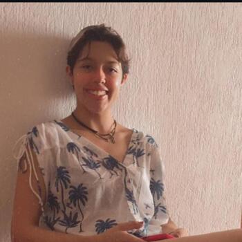 Babysitter in Cancún: Cristina
