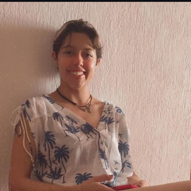 Babysitter in Cancún: Cristina