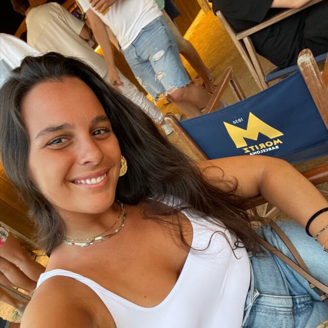 Babysitter in Badalona: Carla