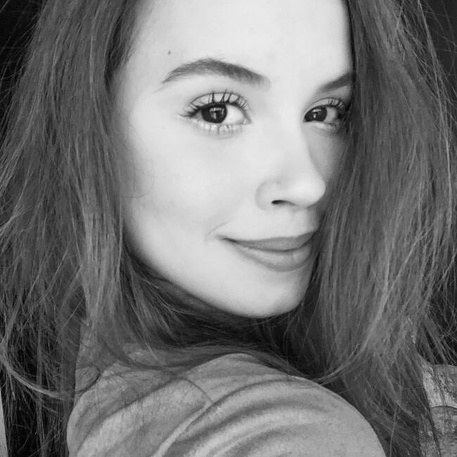 Babysitter in Porto: Lorrane