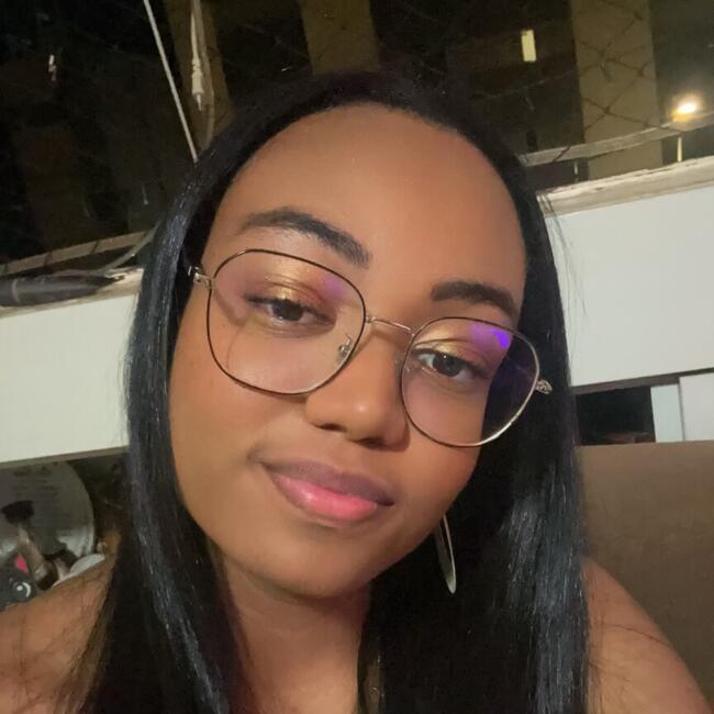 Babá em Brasília: Fabiane