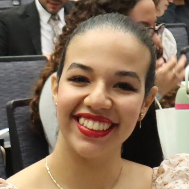 Babysitter in Miami: Lia