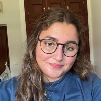 Canguro en Sevilla: Carmela
