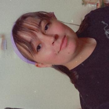 Babysitter in Yarram: Chloe