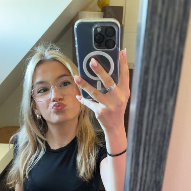 Babysitter in Saint-Molf: Naïs