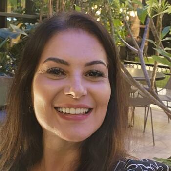 Babá em Cerqueira César: Claudia