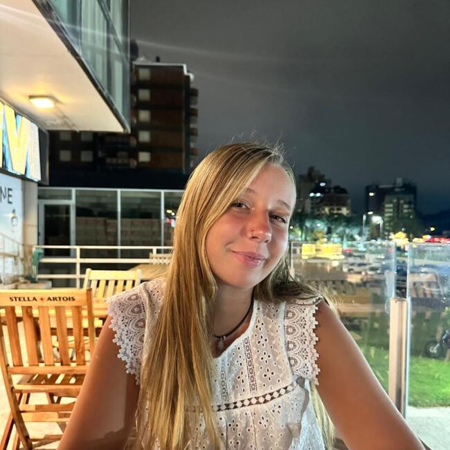 Babysitter in Buenos Aires: Clara