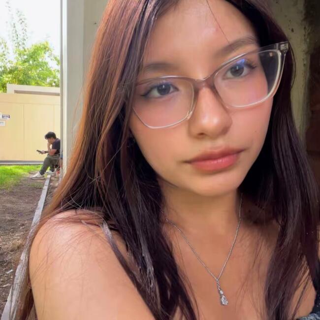 Babysitter in Villa: Gabriela