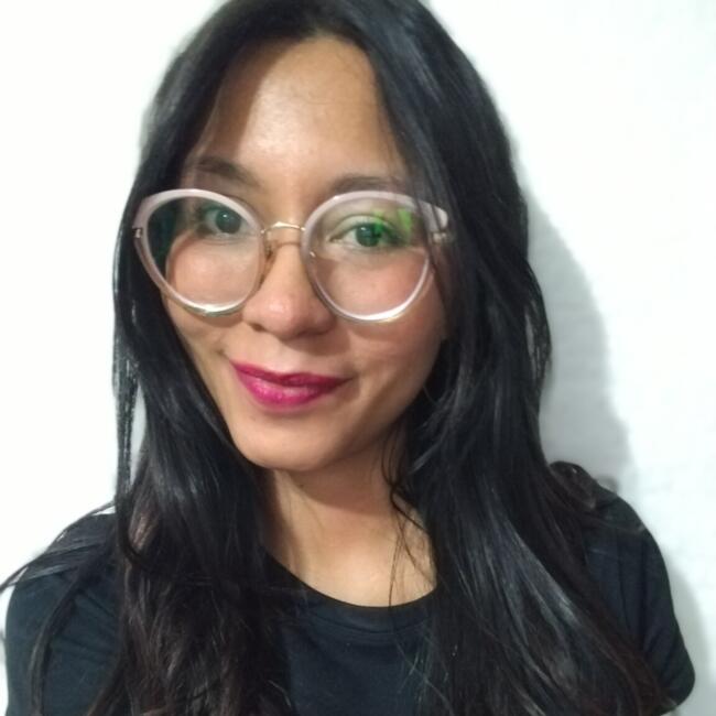 Babysitter in Santa Tecla: Gabriela