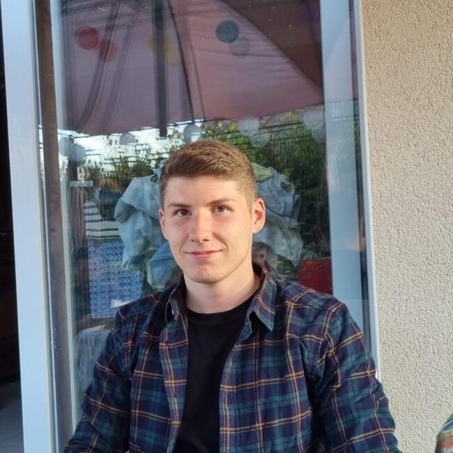 Babysitter in Angers: Malo