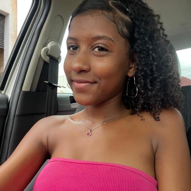 Babysitter in Uberlândia: Mirian