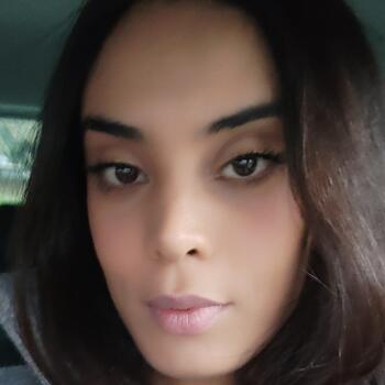 Babysitter in La Roche-sur-Foron: Abir