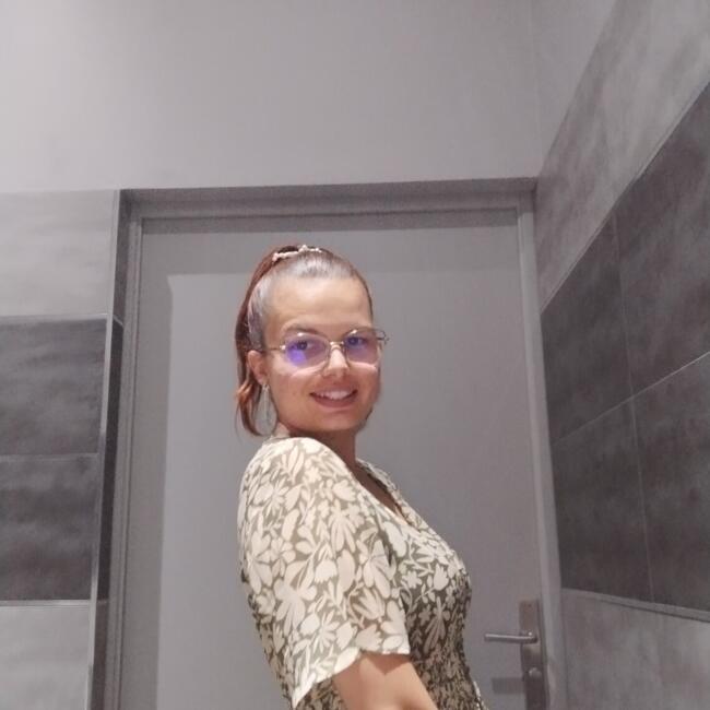 Babysitter in Pornichet: Alycia