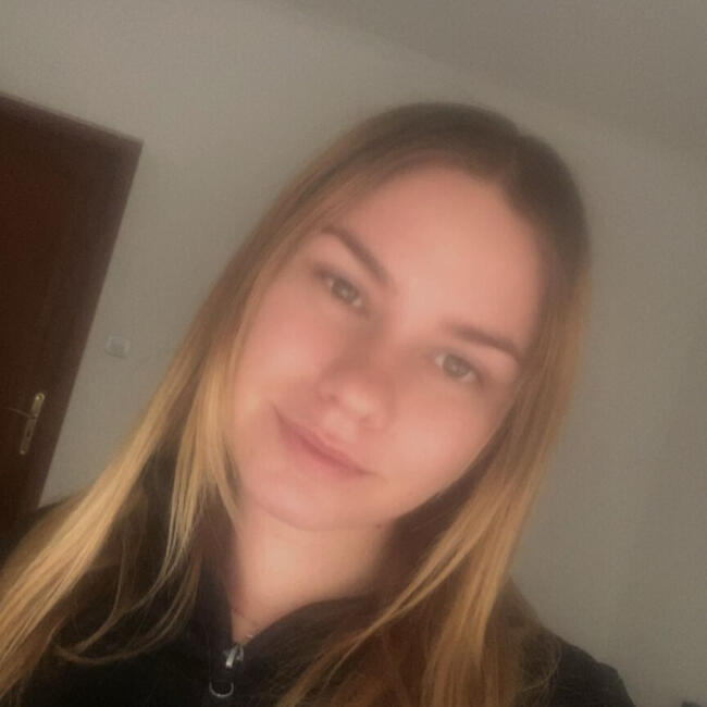 Bébiszitter Szeged területén: Viktoria