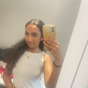 Babysitter Le Raincy: Nawara