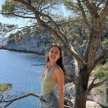 Babysitter in Marseille: Pauline