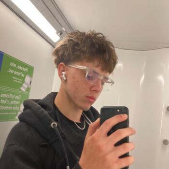 Babysitter in Edegem: Viktor