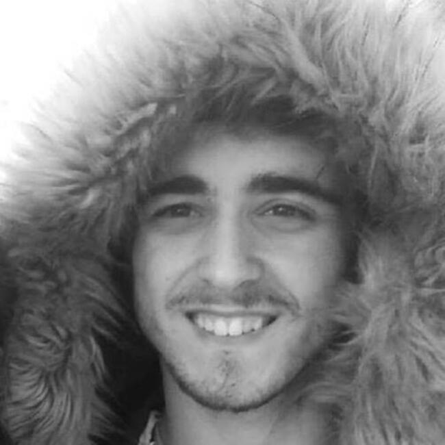 Trabalho de babysitting em Mangualde: Henrique