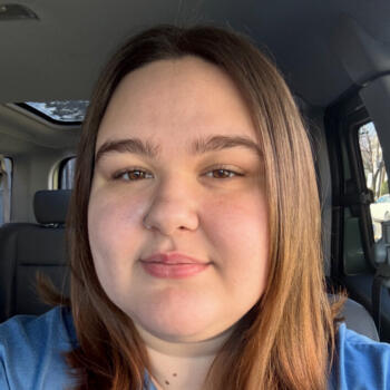 Babysitter in Covington (Virginia): Angel