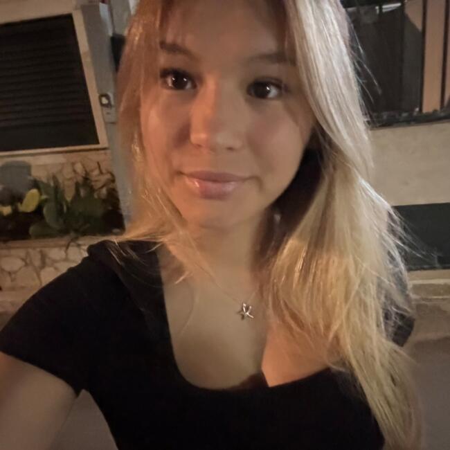 Babysitter a Firenze: Giulia