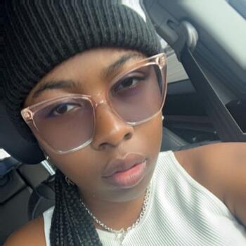 Babysitter Lachine: Sandrine