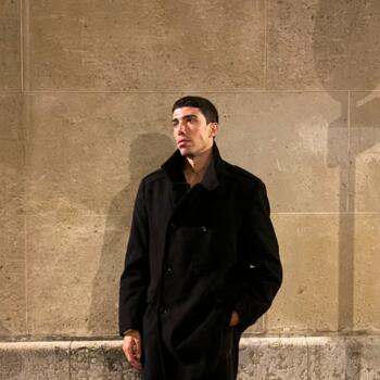 Babysitter Paris: Valentino