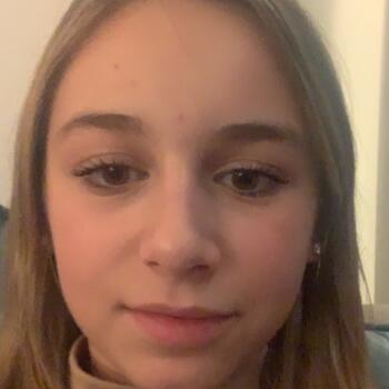 Babysitter in Oostende: Lara