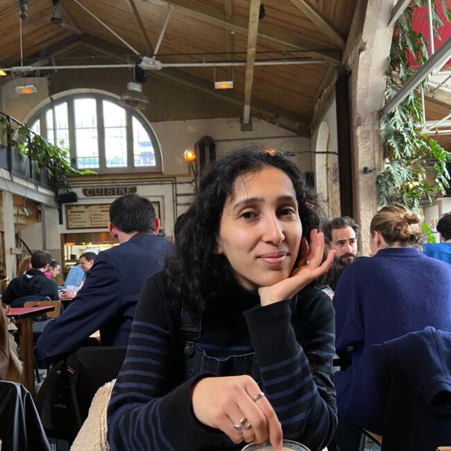 Babysitter in Paris: Anaïs