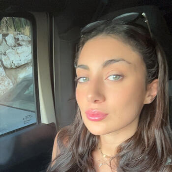 Baby-sitter in Colombes: Sarah Elena