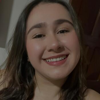 Babysitter in Pereira: Juliana