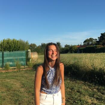 Babysitter in Talmont-Saint-Hilaire: Diane