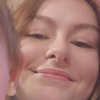 Baby-sitter Criquebeuf-sur-Seine: Elysa