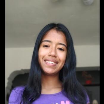 Babysitter Pimentel: Priscila