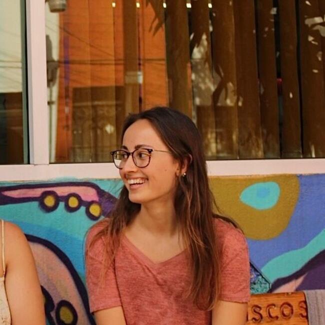 Pengasuh di London: Elena