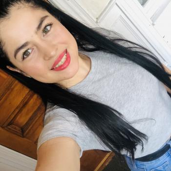 Babysitter in Katy: Maria